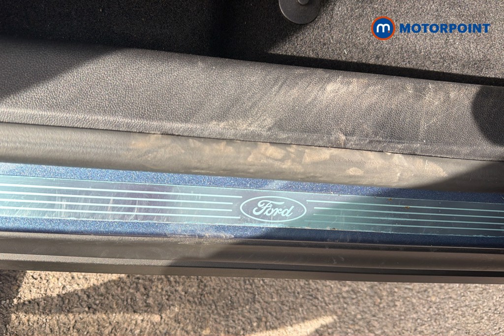 Ford Focus Titanium Manual Petrol Hatchback - Stock Number (1678280) - 4th supplementary image