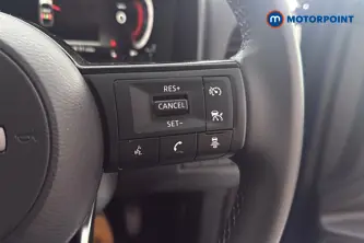 Nissan Qashqai N-Connecta Manual Petrol SUV - Stock Number (1678995) - 3rd supplementary image