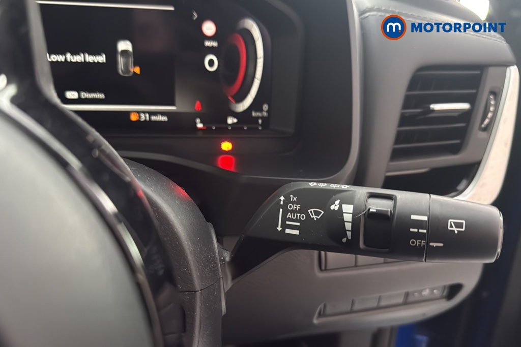 Nissan Qashqai N-Connecta Manual Petrol SUV - Stock Number (1678995) - 6th supplementary image