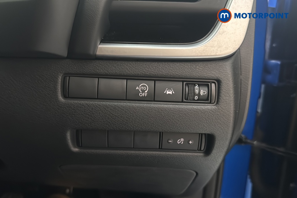 Nissan Qashqai N-Connecta Manual Petrol SUV - Stock Number (1678995) - 11th supplementary image