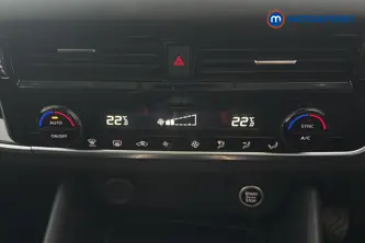 Nissan Qashqai N-Connecta Manual Petrol SUV - Stock Number (1678995) - 12th supplementary image