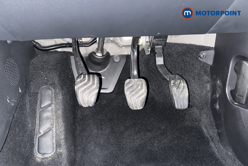 Nissan Qashqai N-Connecta Manual Petrol SUV - Stock Number (1678995) - 24th supplementary image