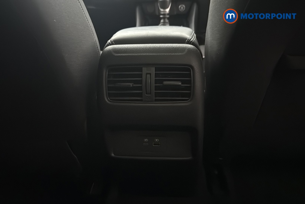 Nissan Qashqai N-Connecta Manual Petrol SUV - Stock Number (1678995) - 28th supplementary image