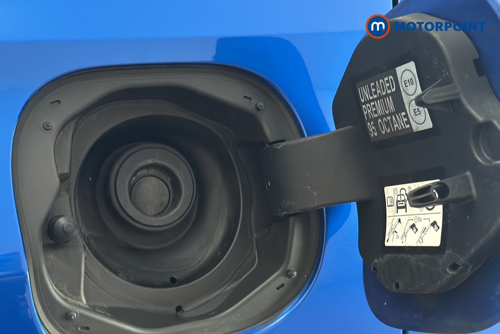 Nissan Qashqai N-Connecta Manual Petrol SUV - Stock Number (1678995) - 41st supplementary image