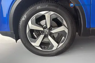 Nissan Qashqai N-Connecta Manual Petrol SUV - Stock Number (1678995) - 44th supplementary image