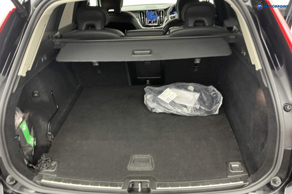 Volvo Xc60 Plus Automatic Petrol Plug-In Hybrid SUV - Stock Number (1679080) - 3rd supplementary image