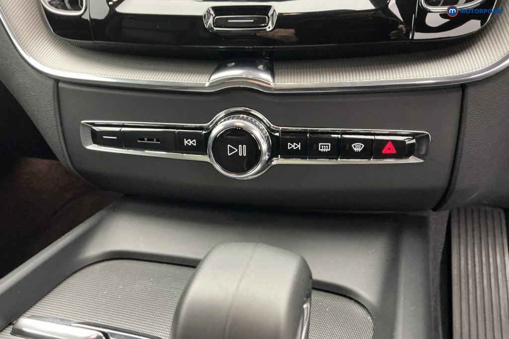 Volvo Xc60 Plus Automatic Petrol Plug-In Hybrid SUV - Stock Number (1679080) - 19th supplementary image