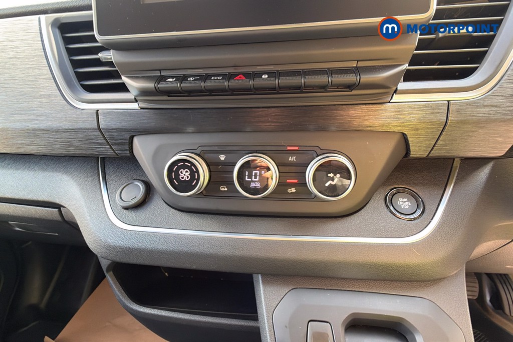 Renault Trafic Extra Sport Automatic Diesel Panel Van - Stock Number (1679184) - 4th supplementary image