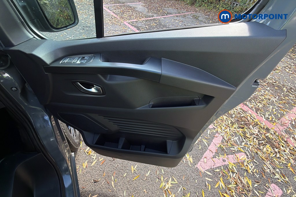 Renault Trafic Extra Sport Automatic Diesel Panel Van - Stock Number (1679184) - 38th supplementary image