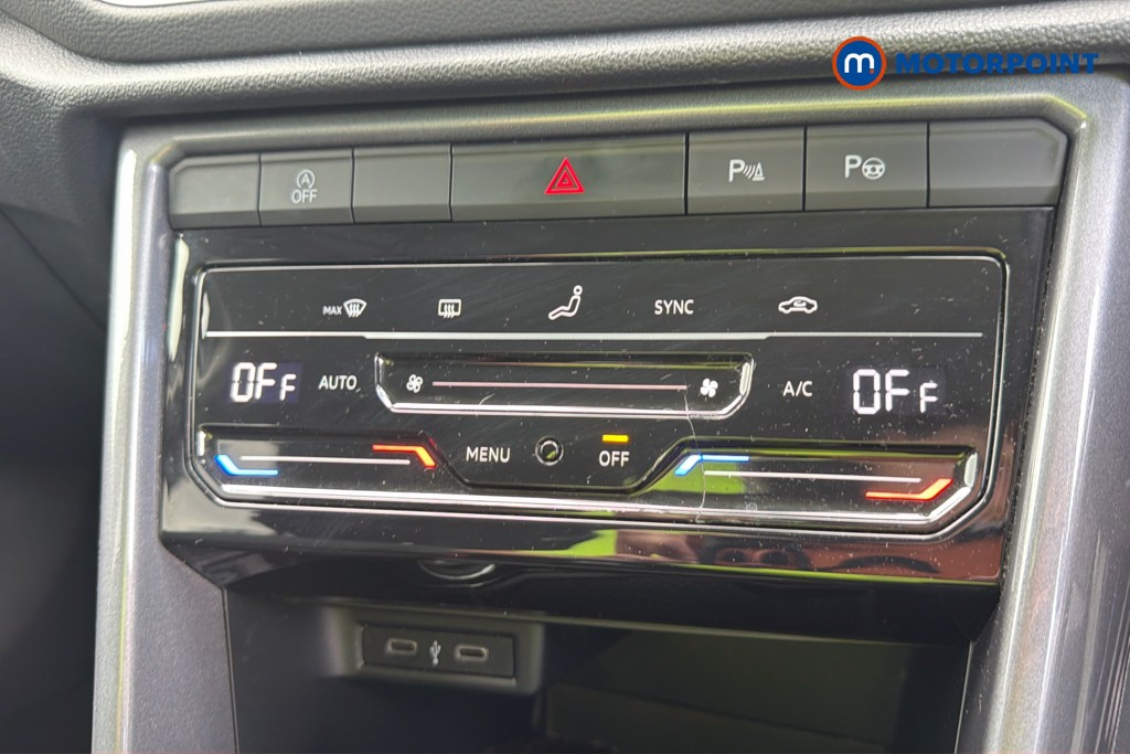 Volkswagen T-Roc Style Manual Petrol SUV - Stock Number (1679433) - 12th supplementary image