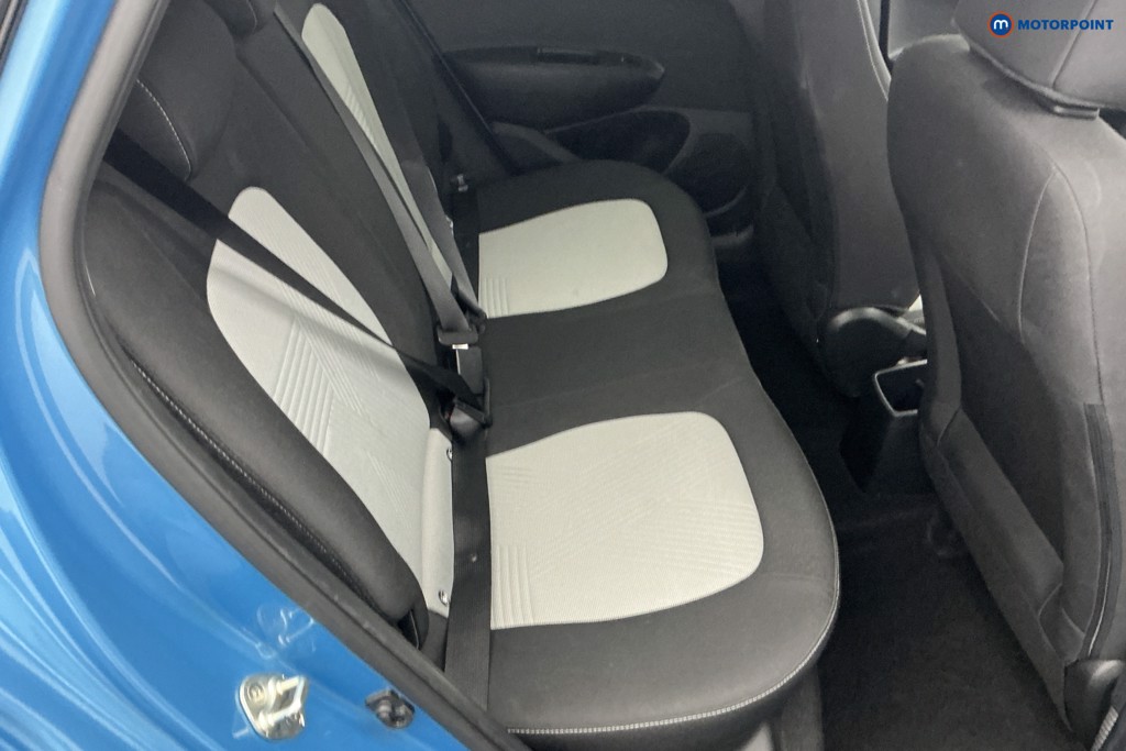 Hyundai I10 Premium Manual Petrol Hatchback - Stock Number (1679633) - 4th supplementary image