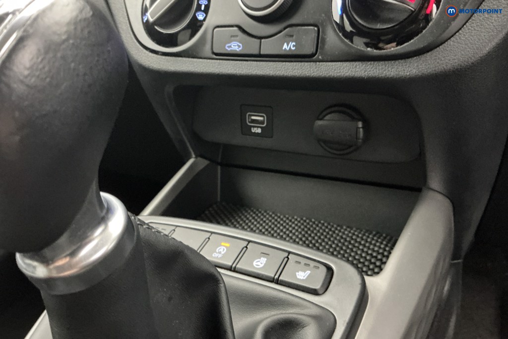Hyundai I10 Premium Manual Petrol Hatchback - Stock Number (1679633) - 16th supplementary image
