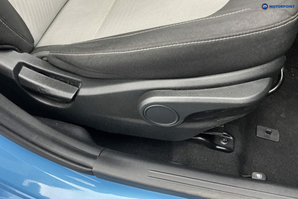 Hyundai I10 Premium Manual Petrol Hatchback - Stock Number (1679633) - 23rd supplementary image