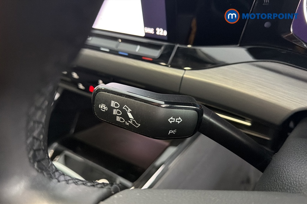 Volkswagen Golf Style Edition Manual Petrol Hatchback - Stock Number (1680311) - 5th supplementary image