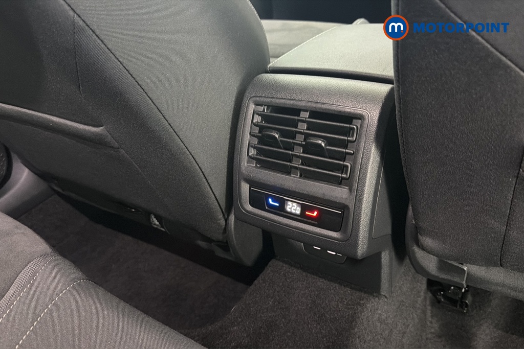 Volkswagen Golf Style Edition Manual Petrol Hatchback - Stock Number (1680311) - 28th supplementary image