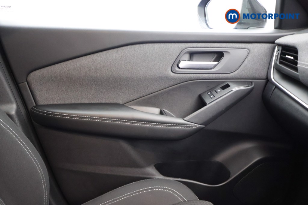 Nissan Qashqai Acenta Premium Automatic Petrol-Electric Hybrid SUV - Stock Number (1680336) - 12th supplementary image
