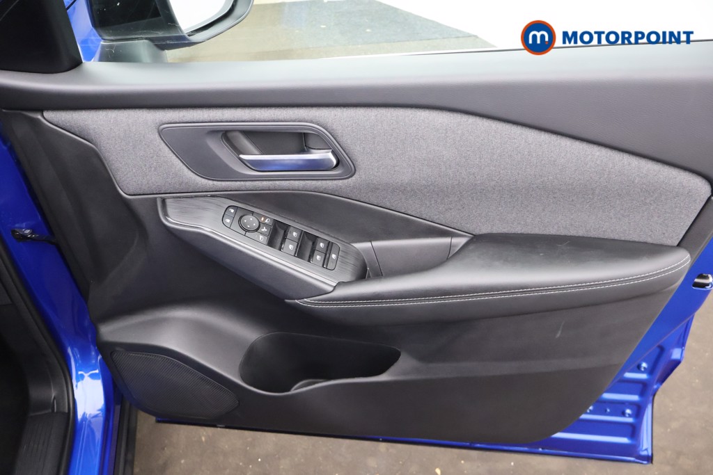 Nissan Qashqai Acenta Premium Automatic Petrol-Electric Hybrid SUV - Stock Number (1680336) - 18th supplementary image
