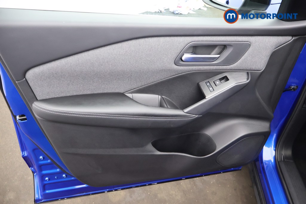 Nissan Qashqai Acenta Premium Automatic Petrol-Electric Hybrid SUV - Stock Number (1680336) - 31st supplementary image