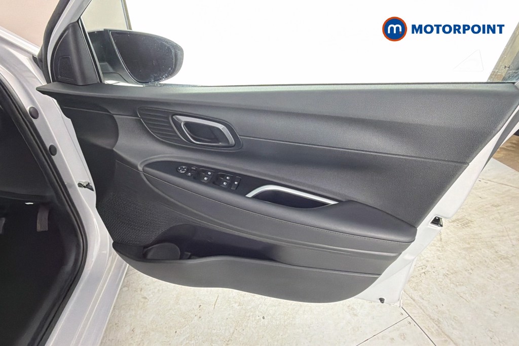Hyundai I20 Premium Automatic Petrol Hatchback - Stock Number (1680338) - 19th supplementary image