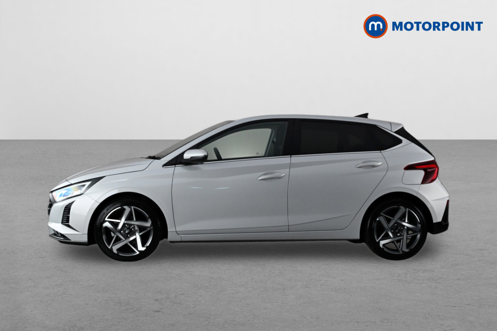 Hyundai I20 Premium Automatic Petrol Hatchback - Stock Number (1680338) - Passenger side
