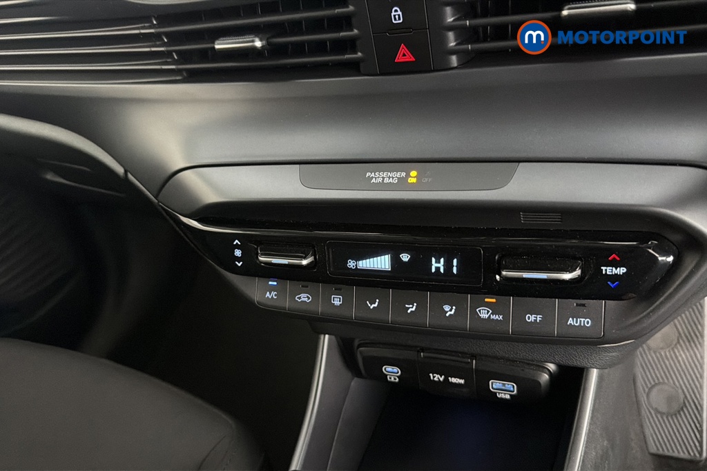 Hyundai I20 Premium Automatic Petrol Hatchback - Stock Number (1680343) - 12th supplementary image