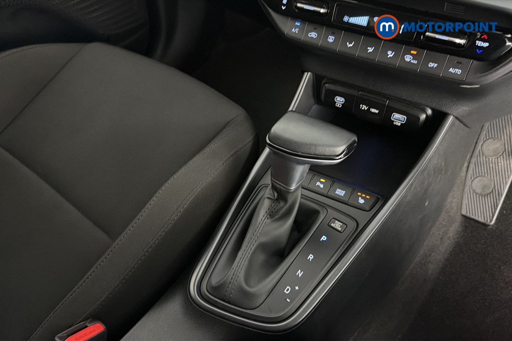 Hyundai I20 Premium Automatic Petrol Hatchback - Stock Number (1680343) - 15th supplementary image