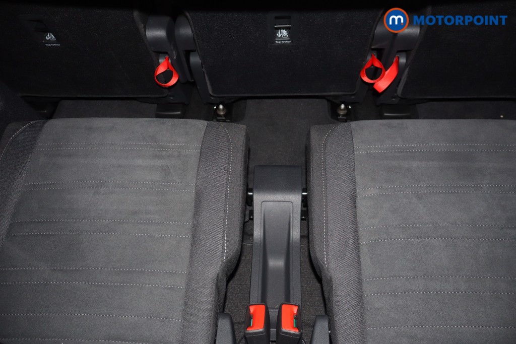 Volkswagen Touran SEL Automatic Petrol People Carrier - Stock Number (1680383) - 7th supplementary image