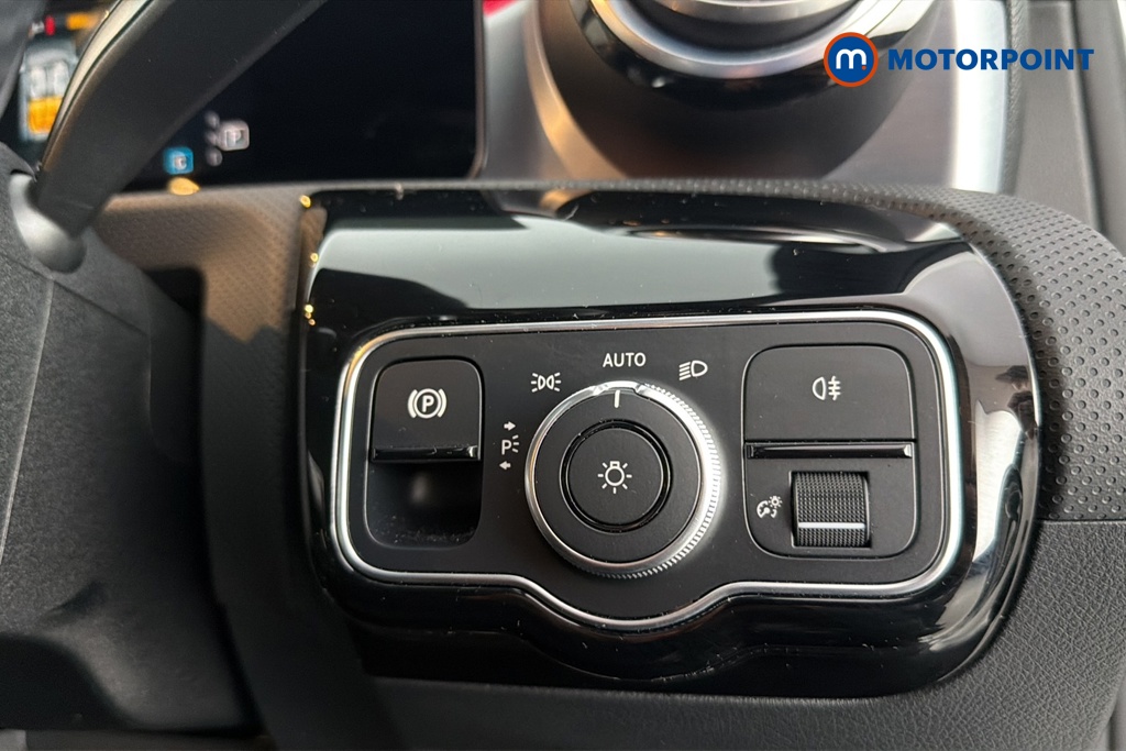 Mercedes-Benz A Class Amg Line Executive Edition Automatic Petrol Hatchback - Stock Number (1680669) - 11th supplementary image