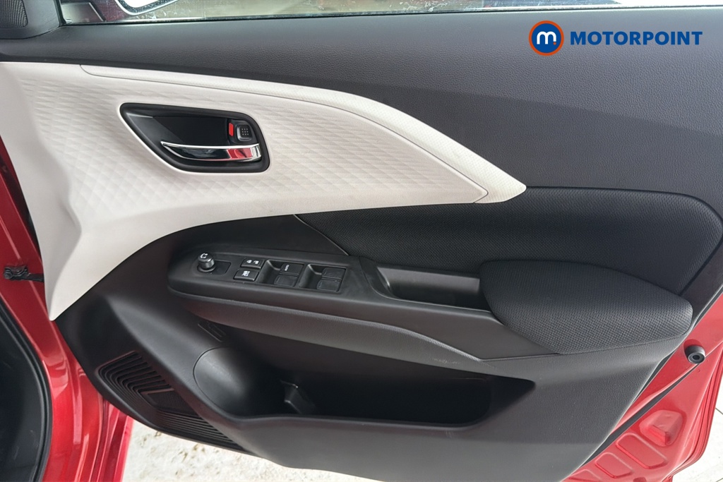 Suzuki Swift Motion Manual Petrol Hatchback - Stock Number (1680724) - 18th supplementary image