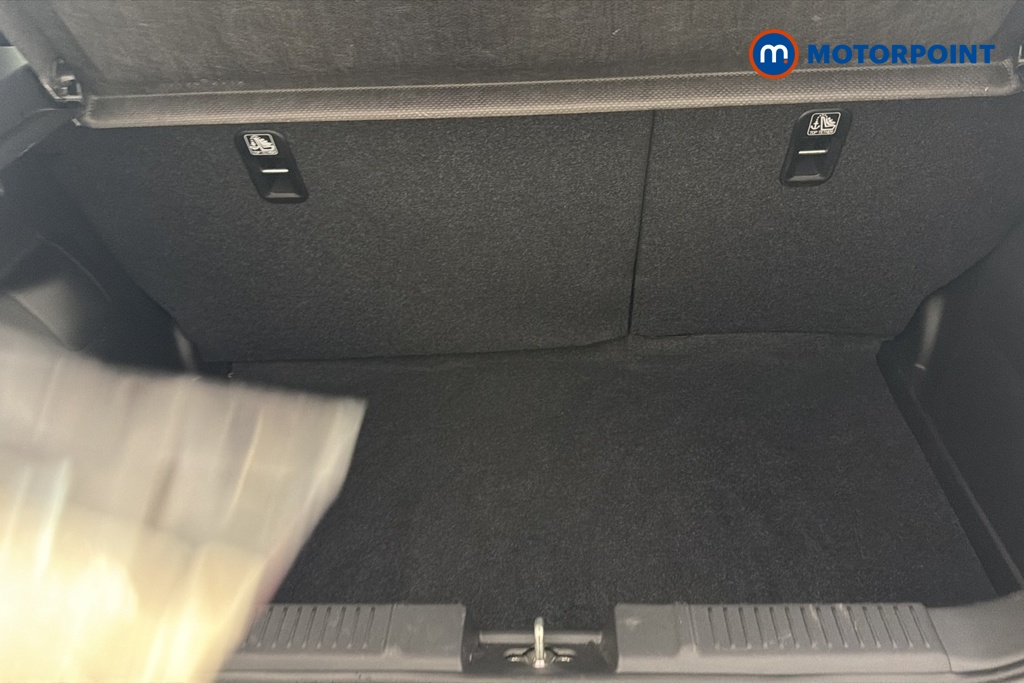 Suzuki Swift Motion Manual Petrol Hatchback - Stock Number (1680724) - 30th supplementary image
