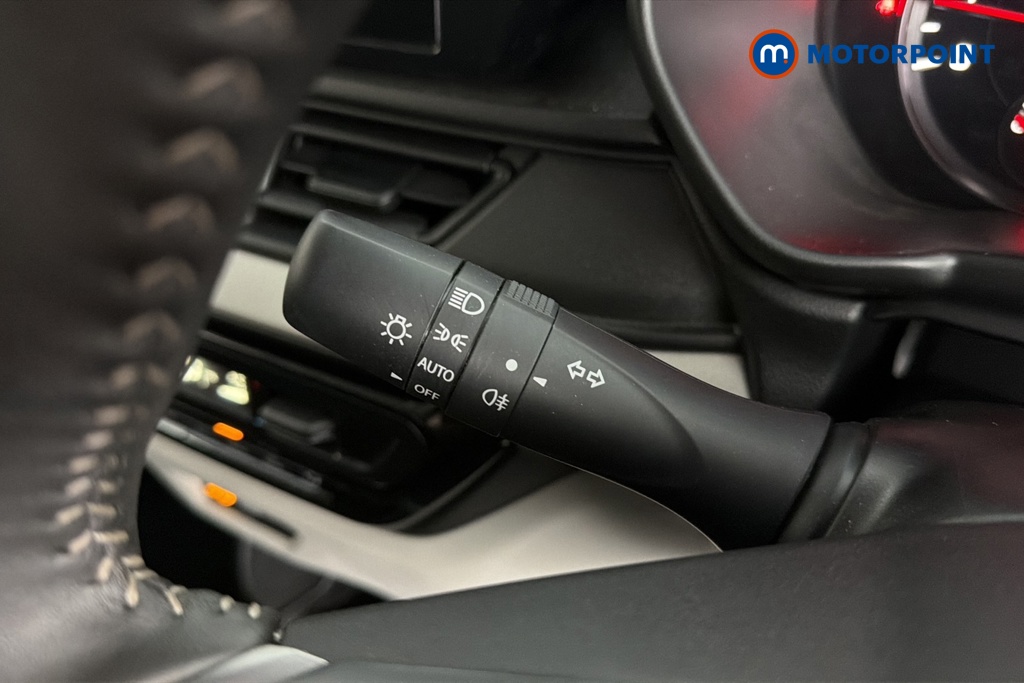 Suzuki Swift Motion Manual Petrol Hatchback - Stock Number (1680725) - 5th supplementary image