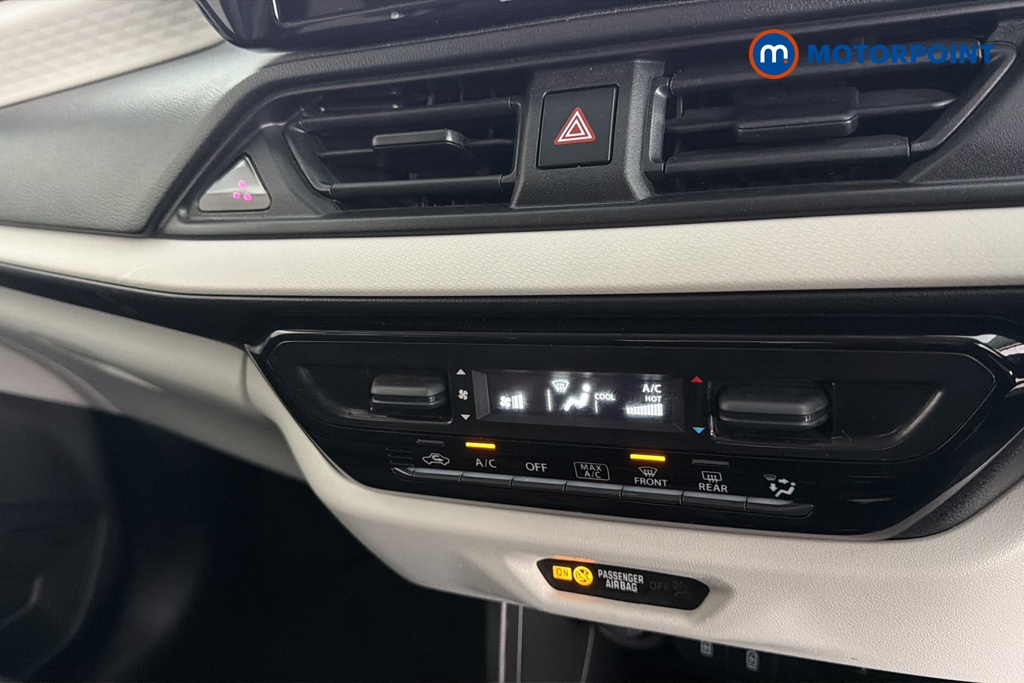 Suzuki Swift Motion Manual Petrol Hatchback - Stock Number (1680725) - 13th supplementary image
