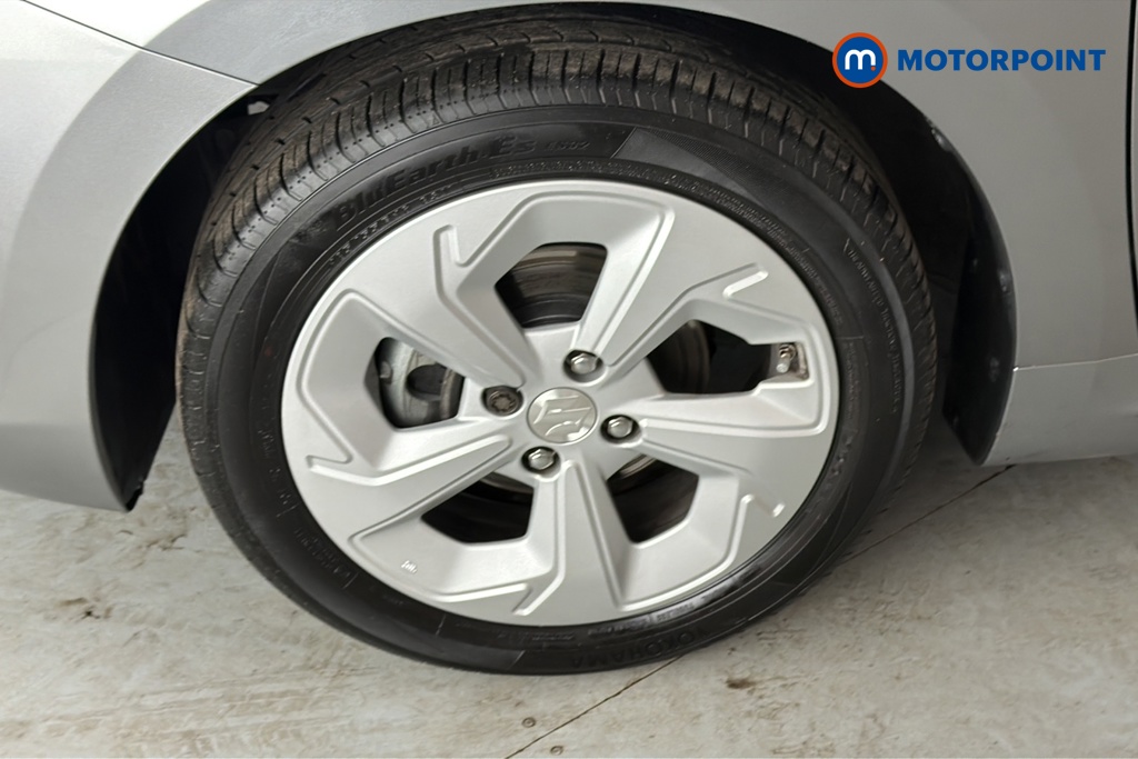 Suzuki Swift Motion Manual Petrol Hatchback - Stock Number (1680725) - 44th supplementary image
