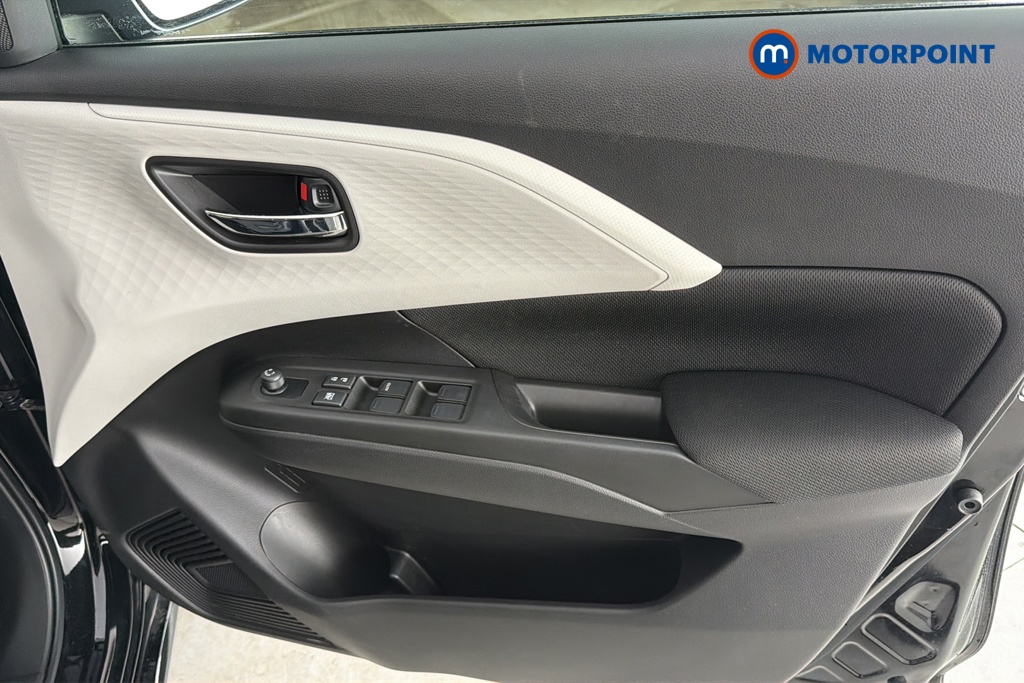 Suzuki Swift Motion Manual Petrol Hatchback - Stock Number (1680727) - 18th supplementary image