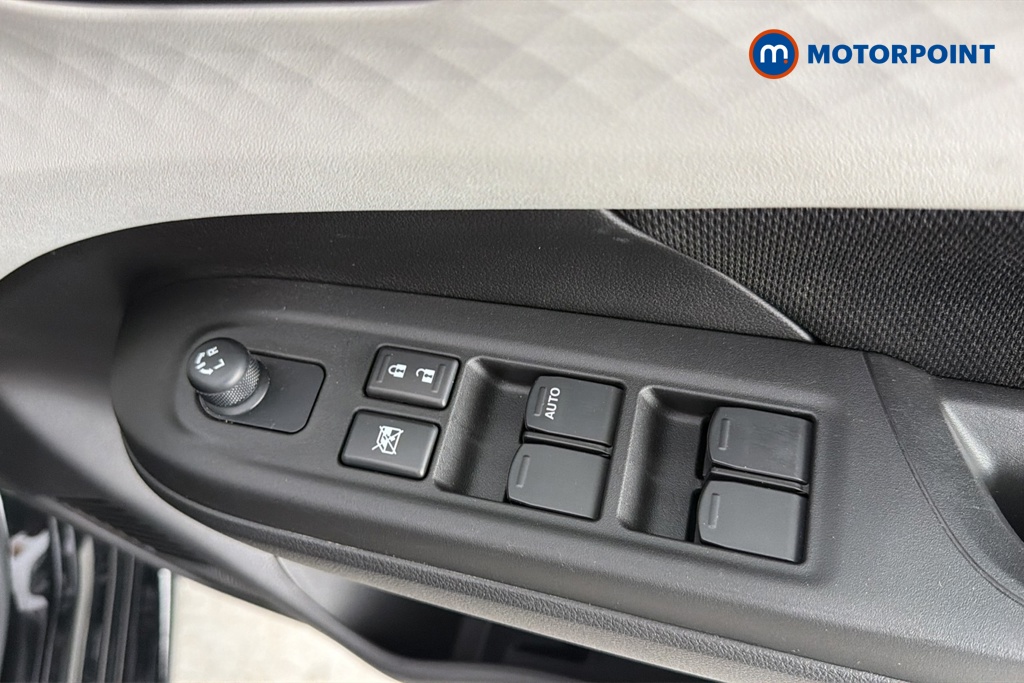 Suzuki Swift Motion Manual Petrol Hatchback - Stock Number (1680727) - 19th supplementary image