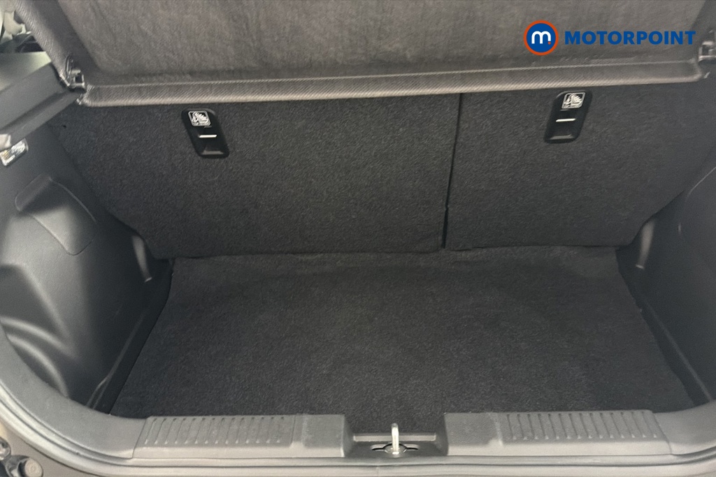 Suzuki Swift Motion Manual Petrol Hatchback - Stock Number (1680727) - 30th supplementary image
