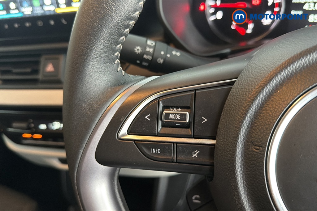 Suzuki Swift Motion Manual Petrol Hatchback - Stock Number (1680728) - 4th supplementary image