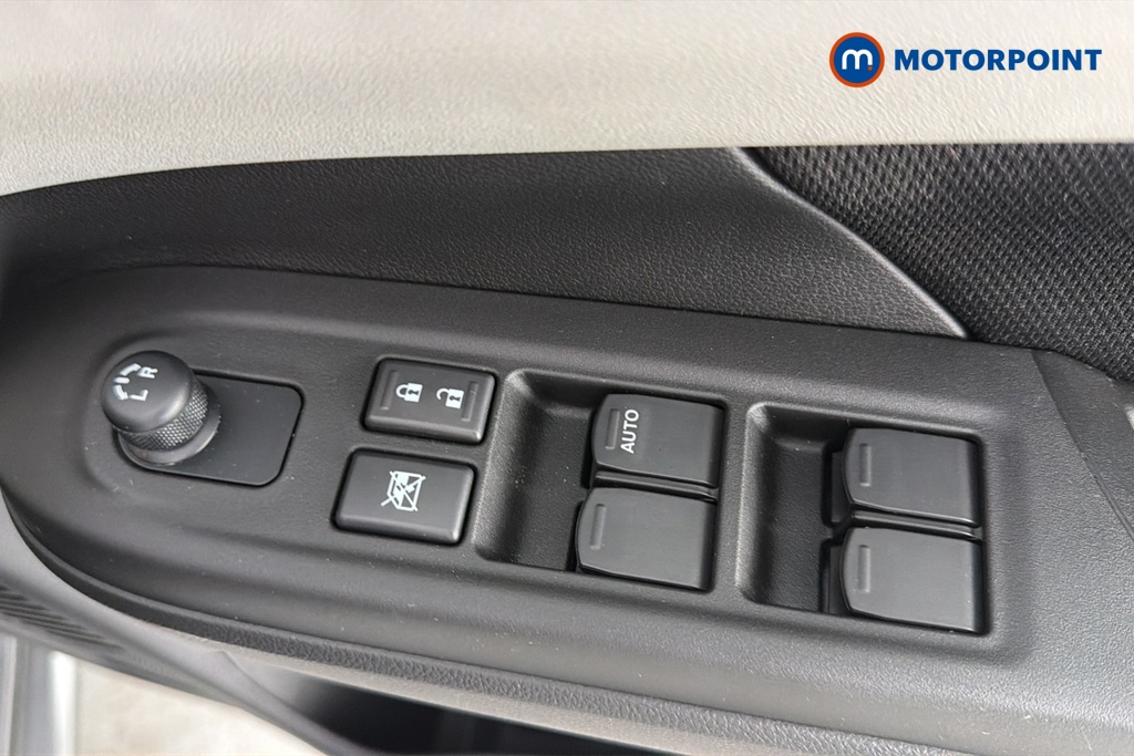 Suzuki Swift Motion Manual Petrol Hatchback - Stock Number (1680728) - 19th supplementary image