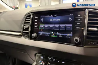 Skoda Karoq Se Drive Manual Petrol SUV - Stock Number (1642095) - 8th supplementary image