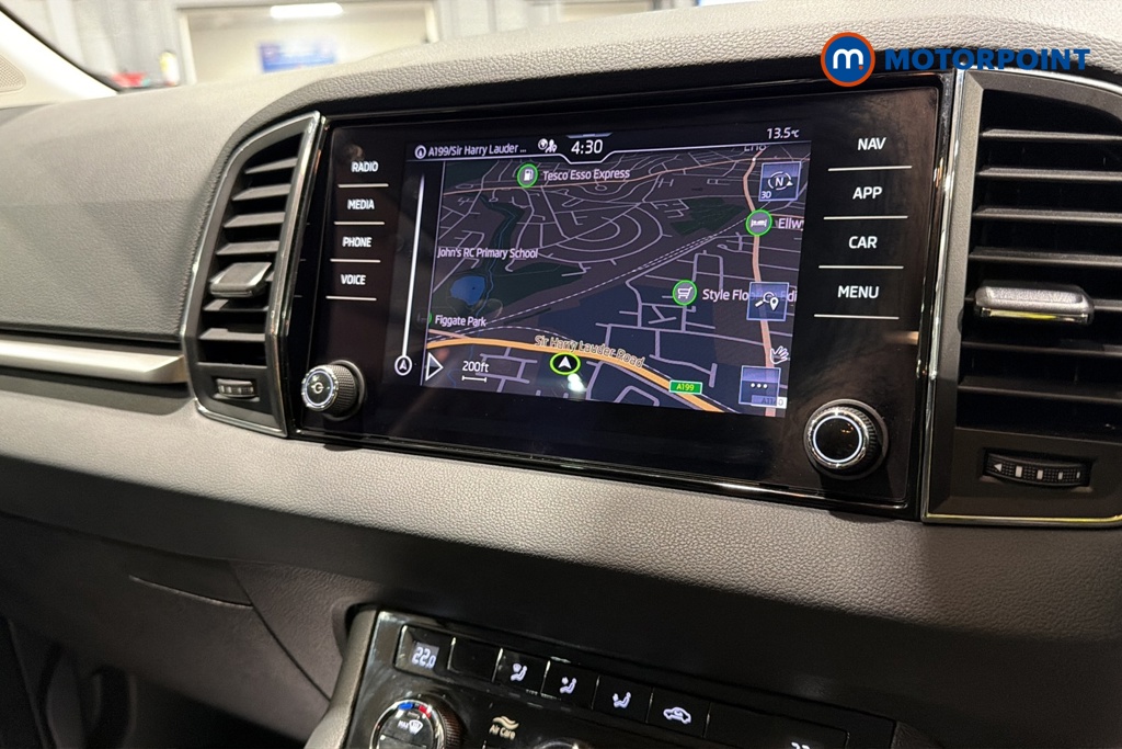 Skoda Karoq Se Drive Manual Petrol SUV - Stock Number (1642095) - 9th supplementary image