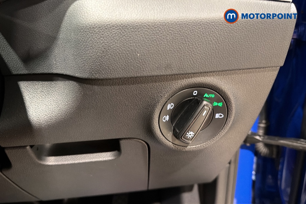 Skoda Karoq Se Drive Manual Petrol SUV - Stock Number (1642095) - 11th supplementary image
