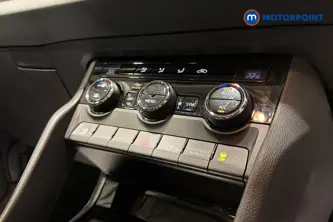 Skoda Karoq Se Drive Manual Petrol SUV - Stock Number (1642095) - 12th supplementary image