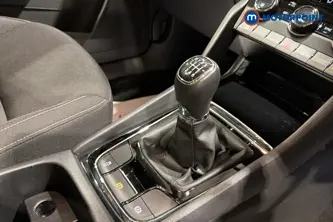 Skoda Karoq Se Drive Manual Petrol SUV - Stock Number (1642095) - 15th supplementary image