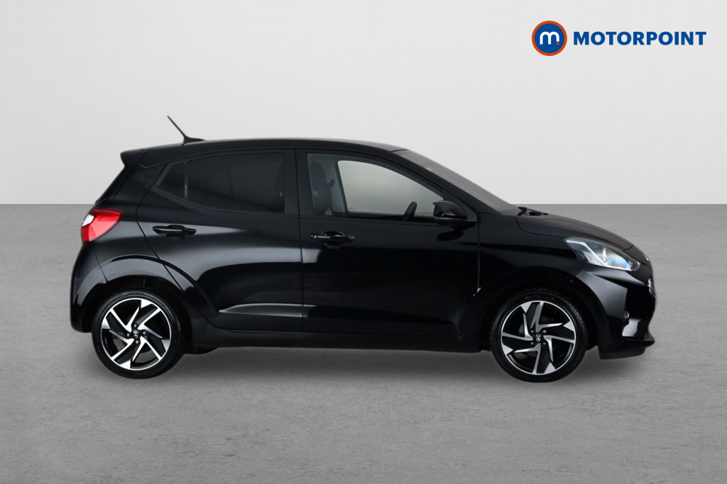 Hyundai I10 Premium Manual Petrol Hatchback - Stock Number (1647743) - Drivers side
