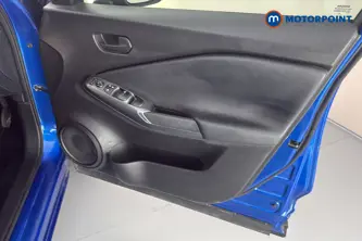 Nissan Juke Acenta Premium Manual Petrol SUV - Stock Number (1667602) - 18th supplementary image