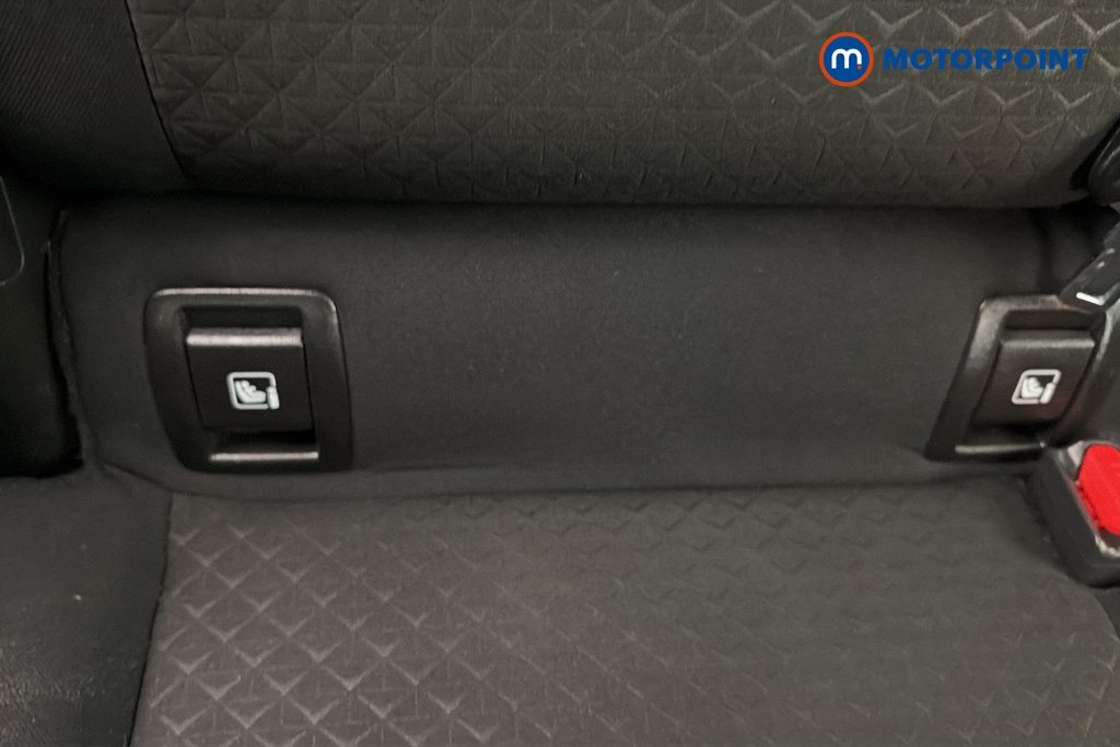 Nissan Juke Acenta Automatic Petrol SUV - Stock Number (1668773) - 27th supplementary image