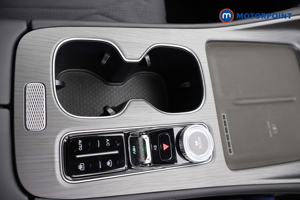 Chery Tiggo 8 Summit Automatic Petrol Plug-In Hybrid SUV - Stock Number (1669607) - 9th supplementary image