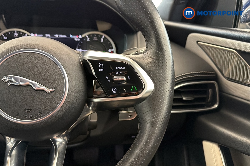 Jaguar XE R-Dynamic Se Automatic Diesel Saloon - Stock Number (1670498) - 3rd supplementary image
