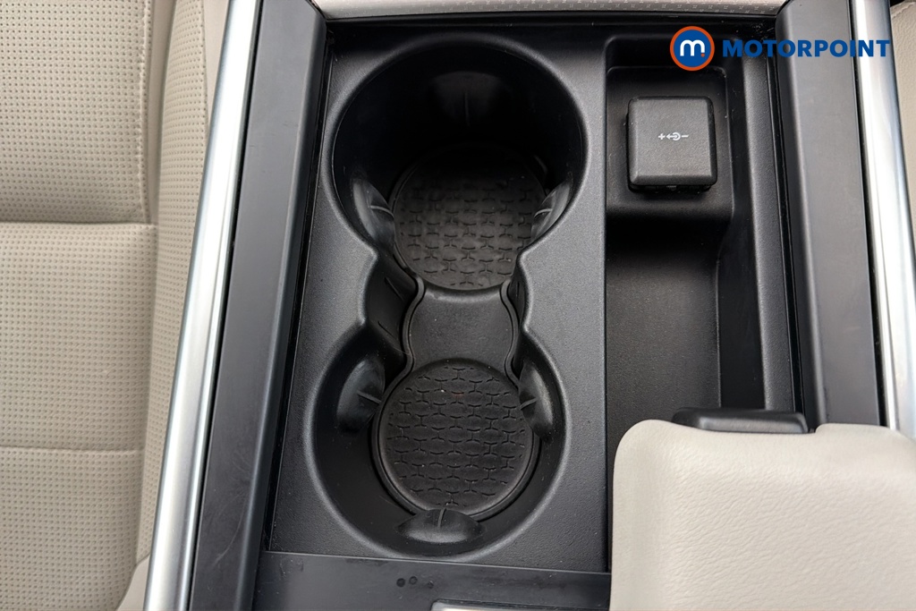 Jaguar XE R-Dynamic Se Automatic Diesel Saloon - Stock Number (1670498) - 16th supplementary image