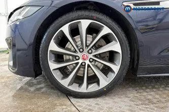 Jaguar XE R-Dynamic Se Automatic Diesel Saloon - Stock Number (1670498) - 44th supplementary image